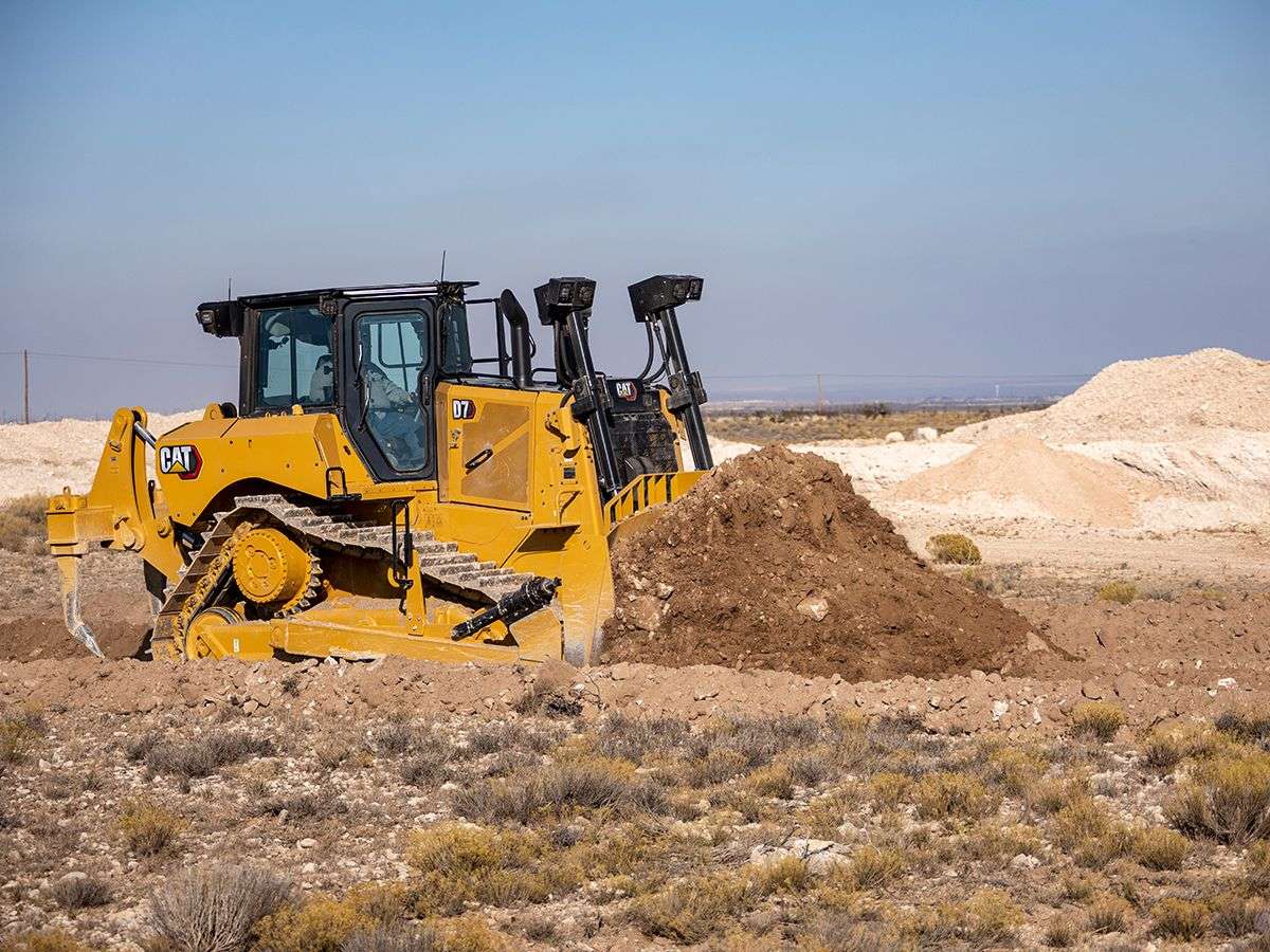 Представлен новый бульдозер Cat D7 – Рейс.РФ