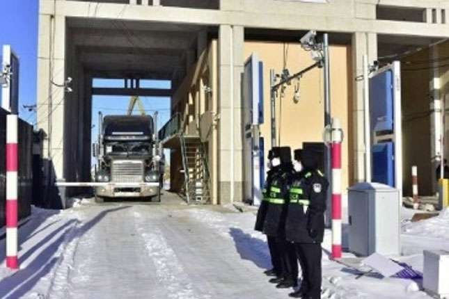 Китай открыл границу